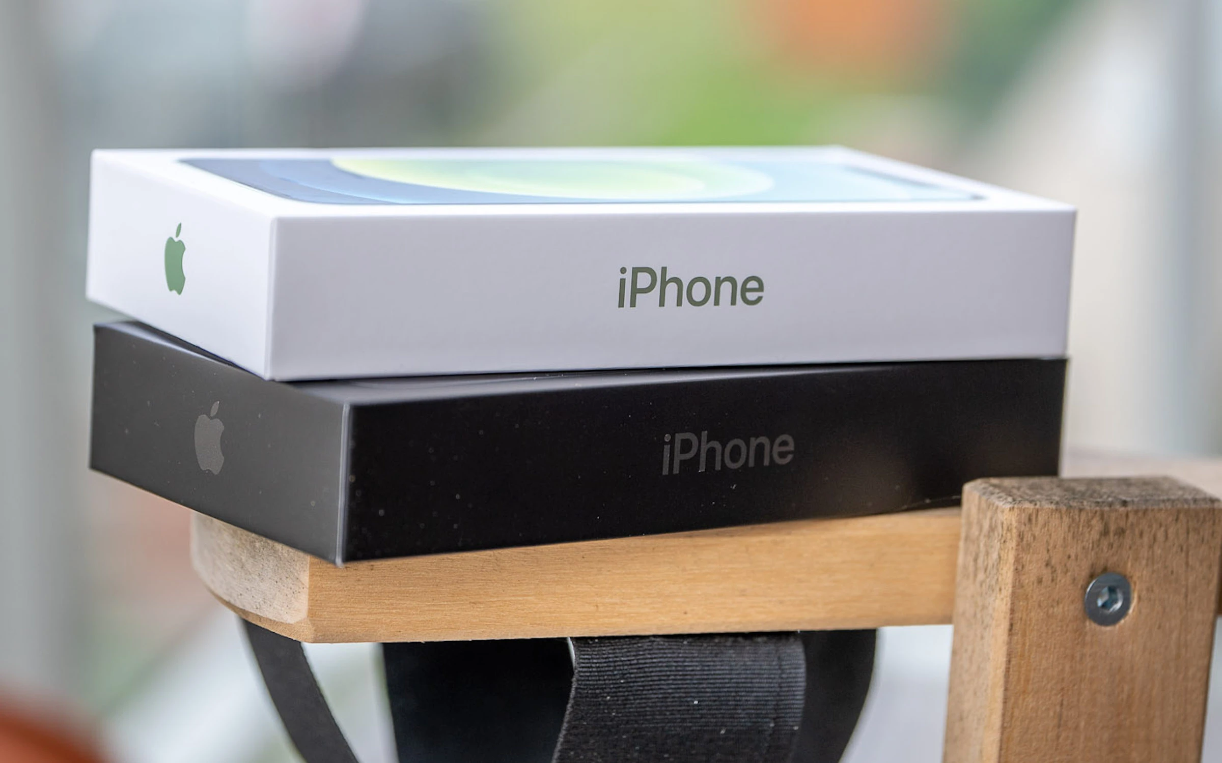 iphone 12 liczba aktywnych apple sprzedaz telefonow