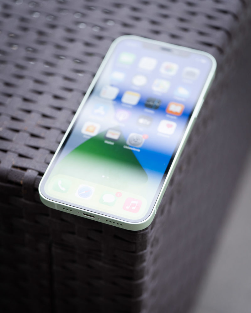 iphone-12-wrazenia-opinie class="wp-image-1472309"