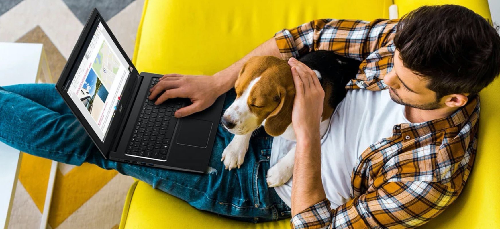 Jaki laptop do pracy i nauki zdalnej? Podpowiadamy, jak wybrać