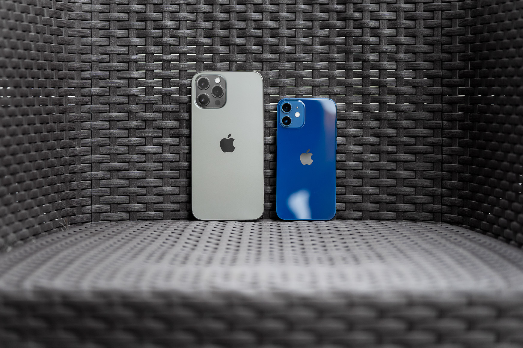 iphone-12-pro-max-mini-4 class="wp-image-1495934"