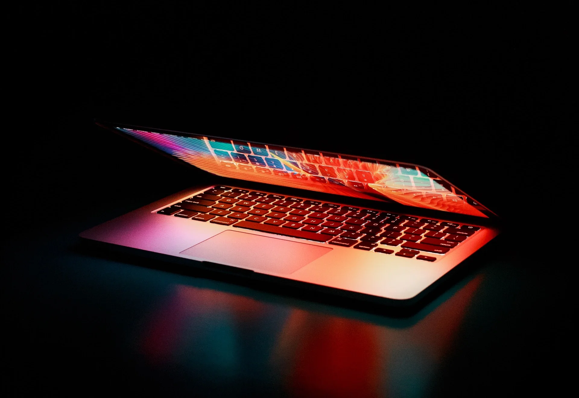 Nowy MacBook Pro to powrót do przeszłości. Wróci MagSafe i nie tylko