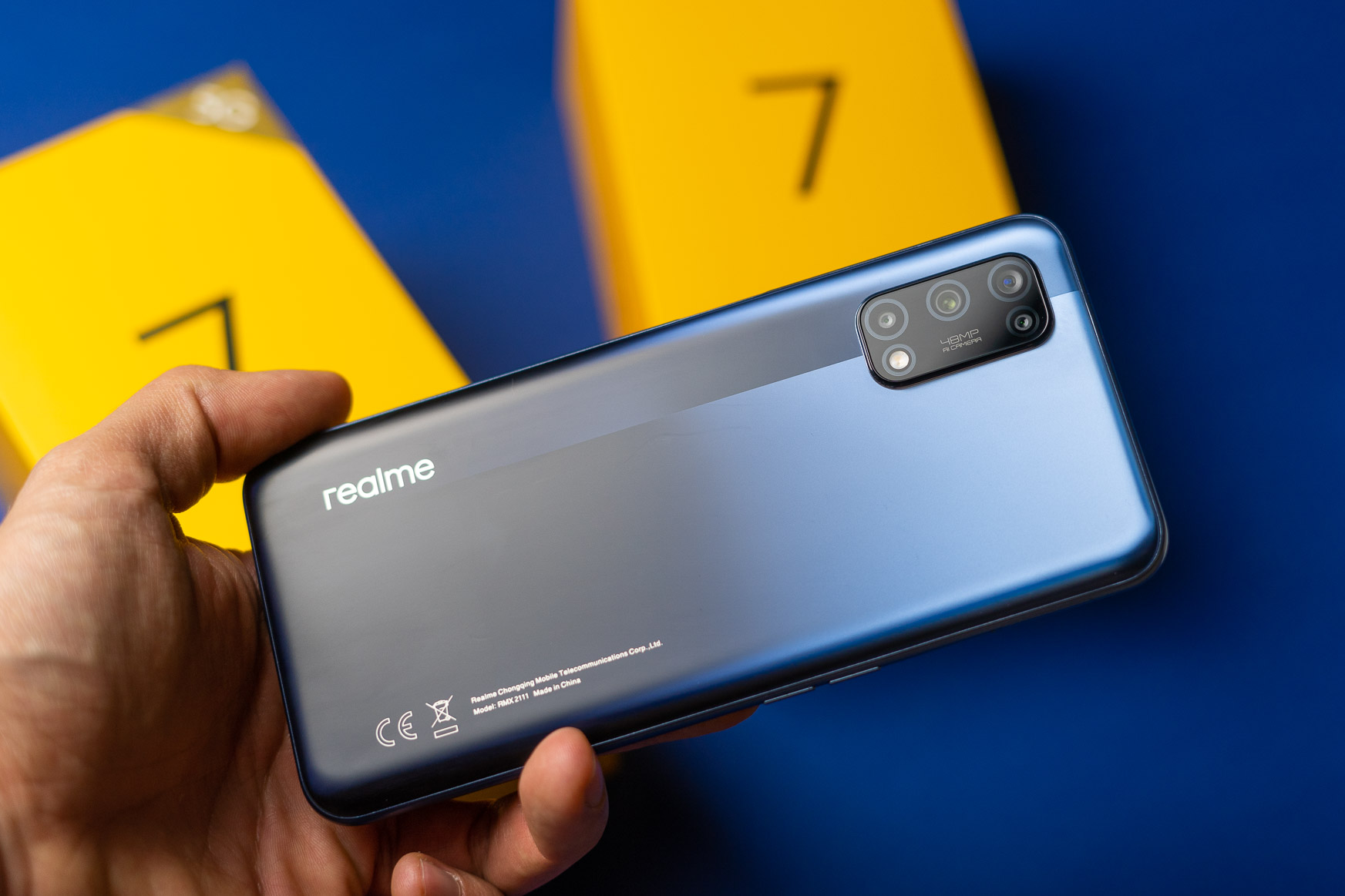 realme 7 5G znika ze sklepowych półek. To najbardziej opłacalny smartfon