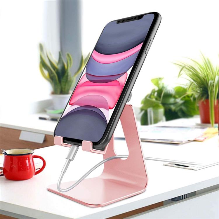 Postaw smartfon na biurku. Podstawka Tech-Protect udźwignie nawet tablet