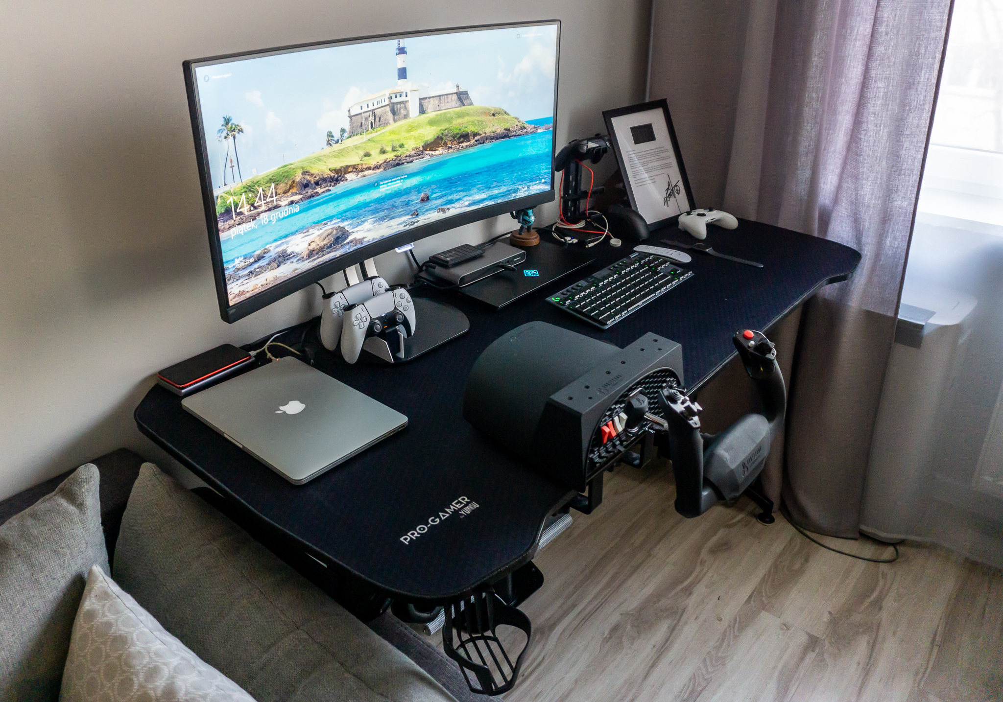 Biurko Yumisu Pro-Gamer D6000 - test i promocja [NAJTANIEJ W POLSCE]