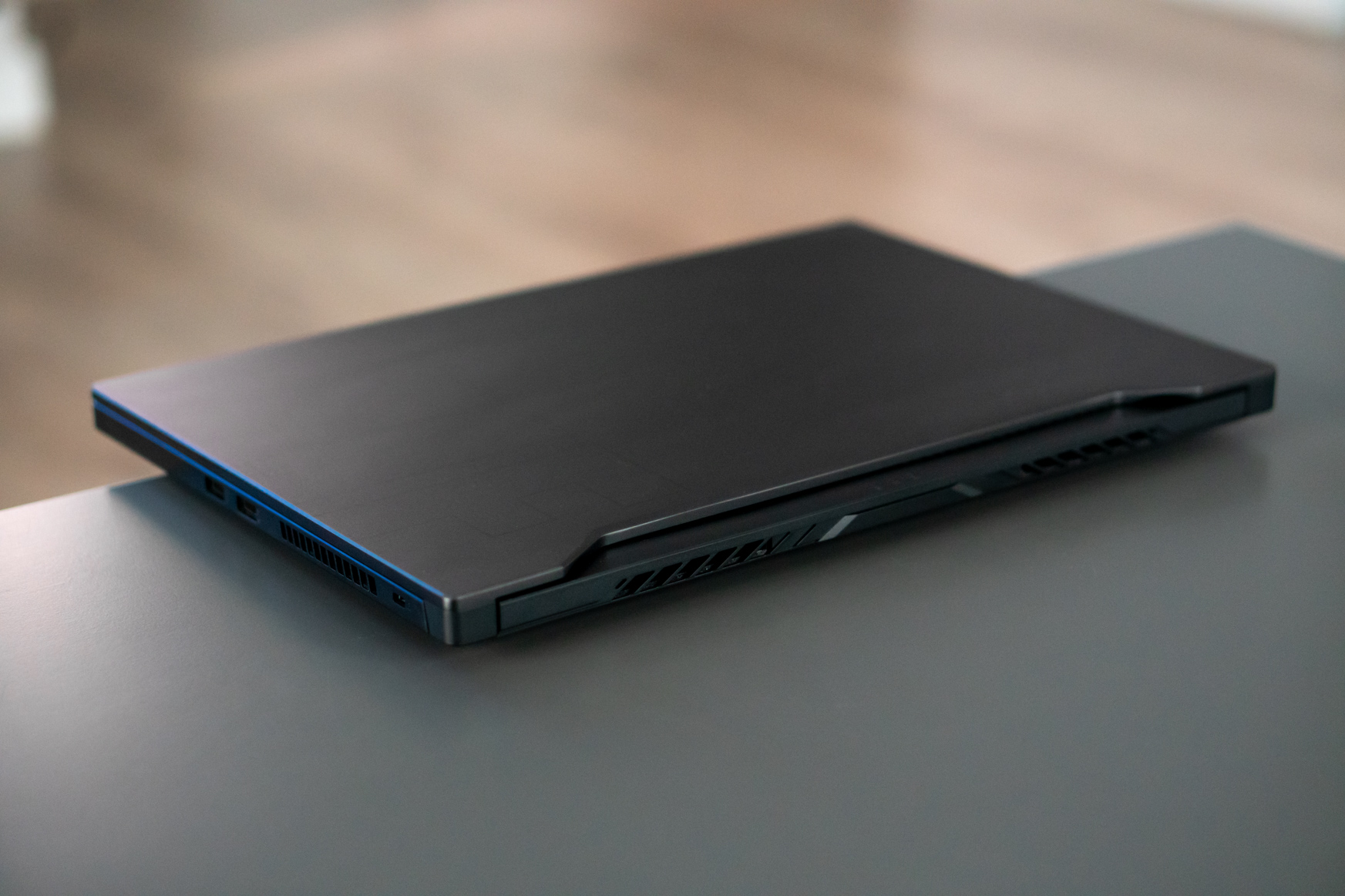 Wygląda świetnie, ale warto poczekać z jego zakupem. Asus TUF F15 - pierwsze wrażenia