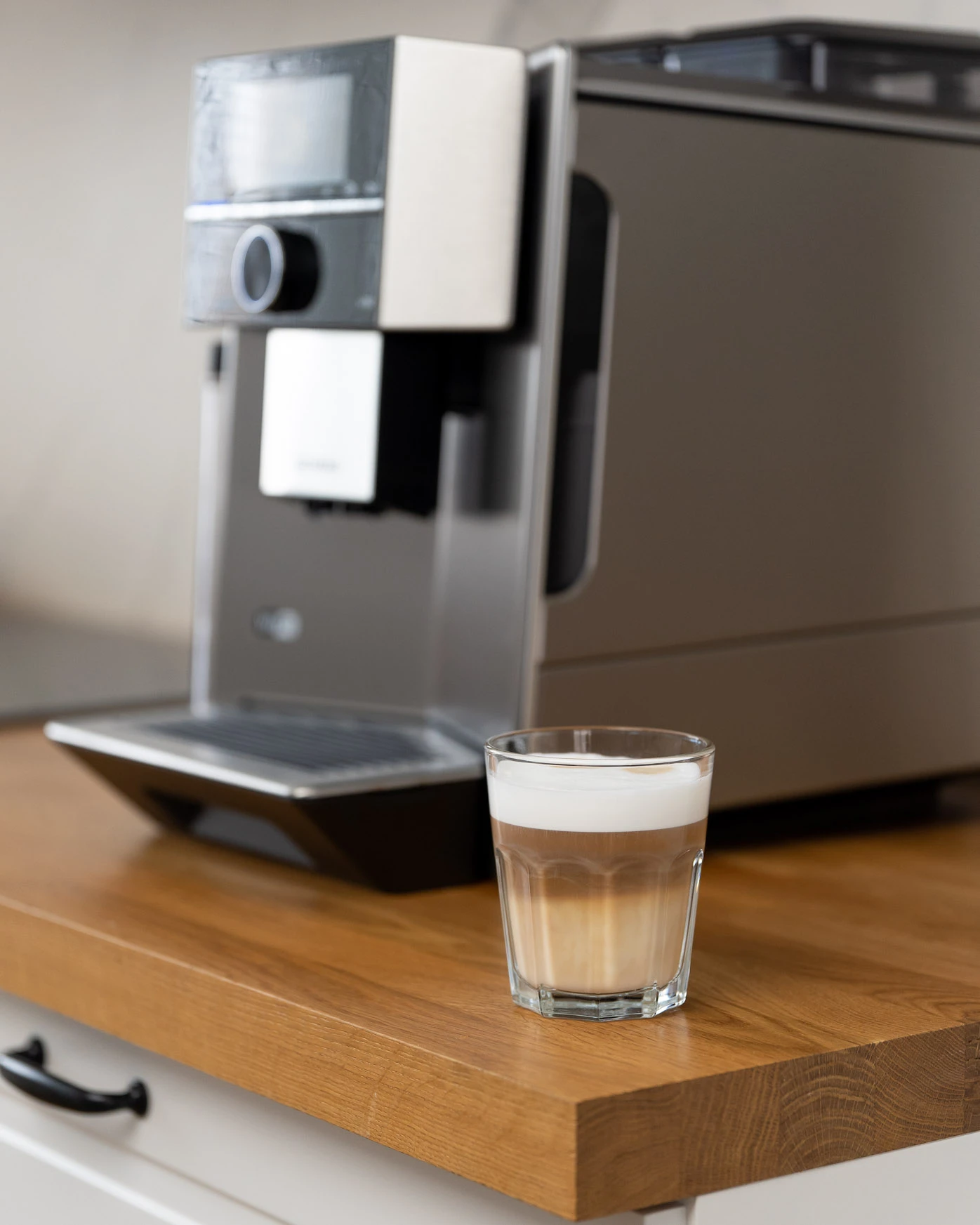 kawa latte z ekspresu