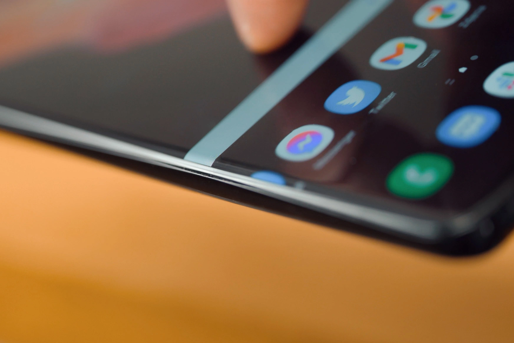 Znamy wielką trójkę producentów smartfonów na polskim rynku. Polacy wciąż wybierają Samsunga