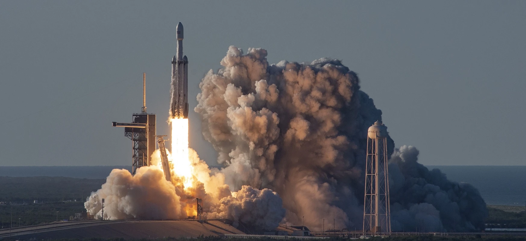 Falcon Heavy wyniesie dwa pierwsze moduły. Na orbicie wokół Księżyca powstanie stacja Gateway