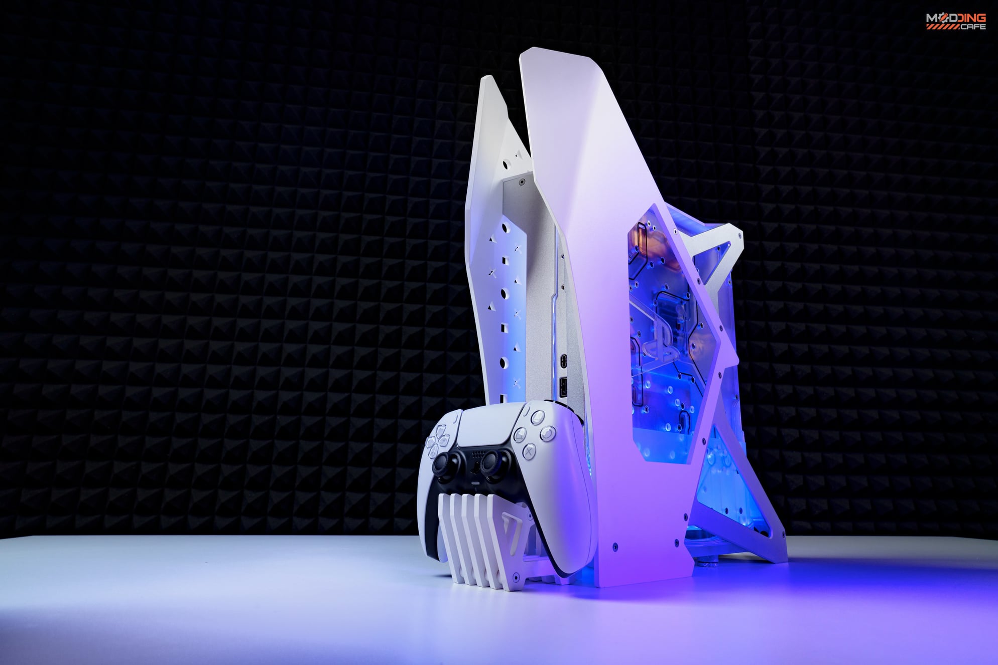 Tak wygląda chłodzone wodą PlayStation 5