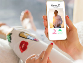 Tinder będzie sprawdzał pary