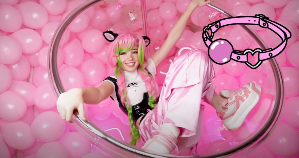 belle delphine onlyfans wideo gwiazda dla doroslych 18 youtube