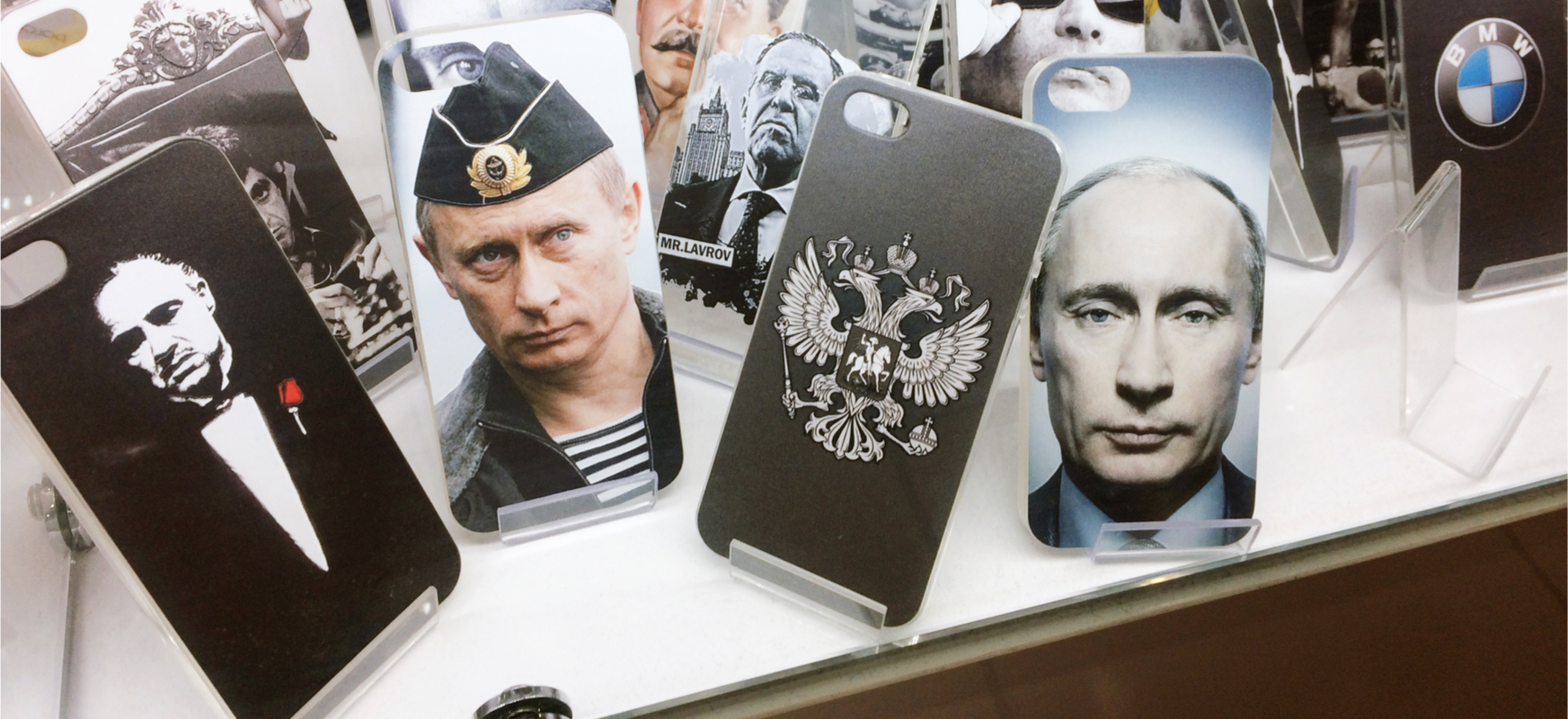 iphone rosja preinstalowane aplikacje bloatware putin