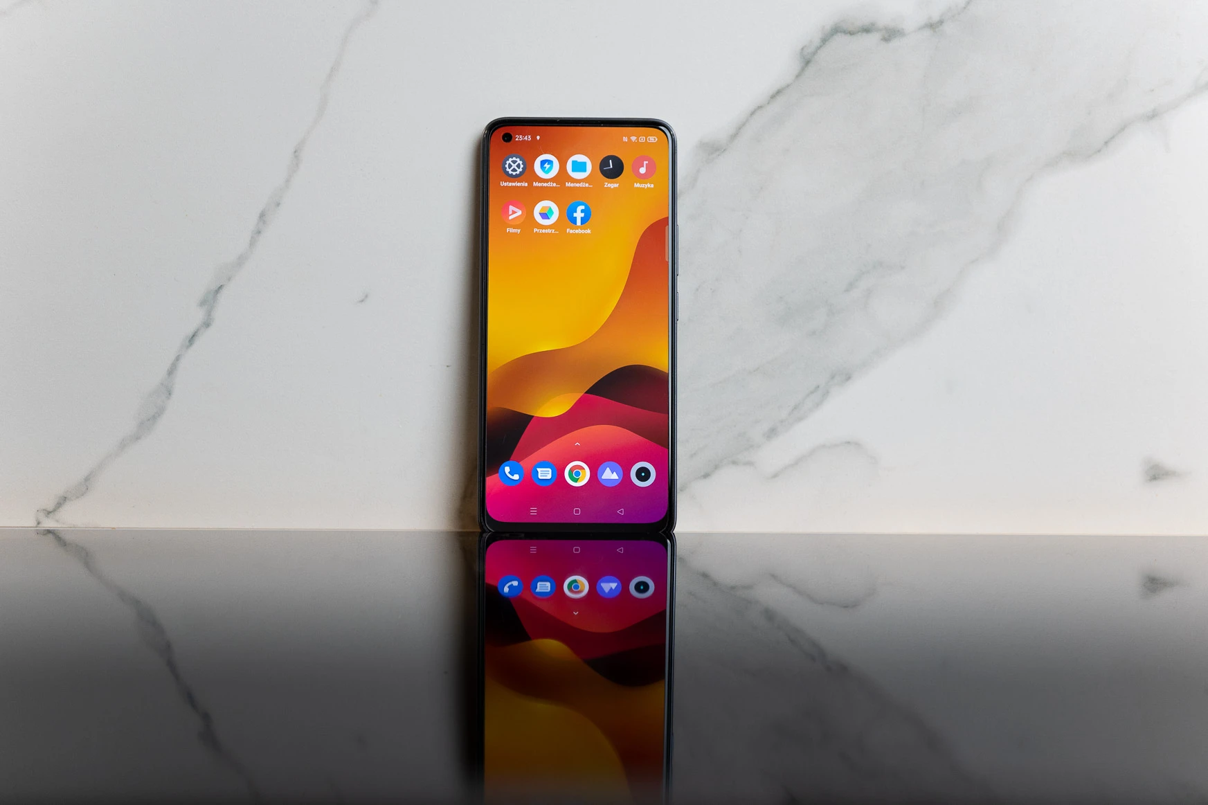 Realme 8 Pro trafia do przedsprzedaży. Tańszy wariant tylko na Allegro