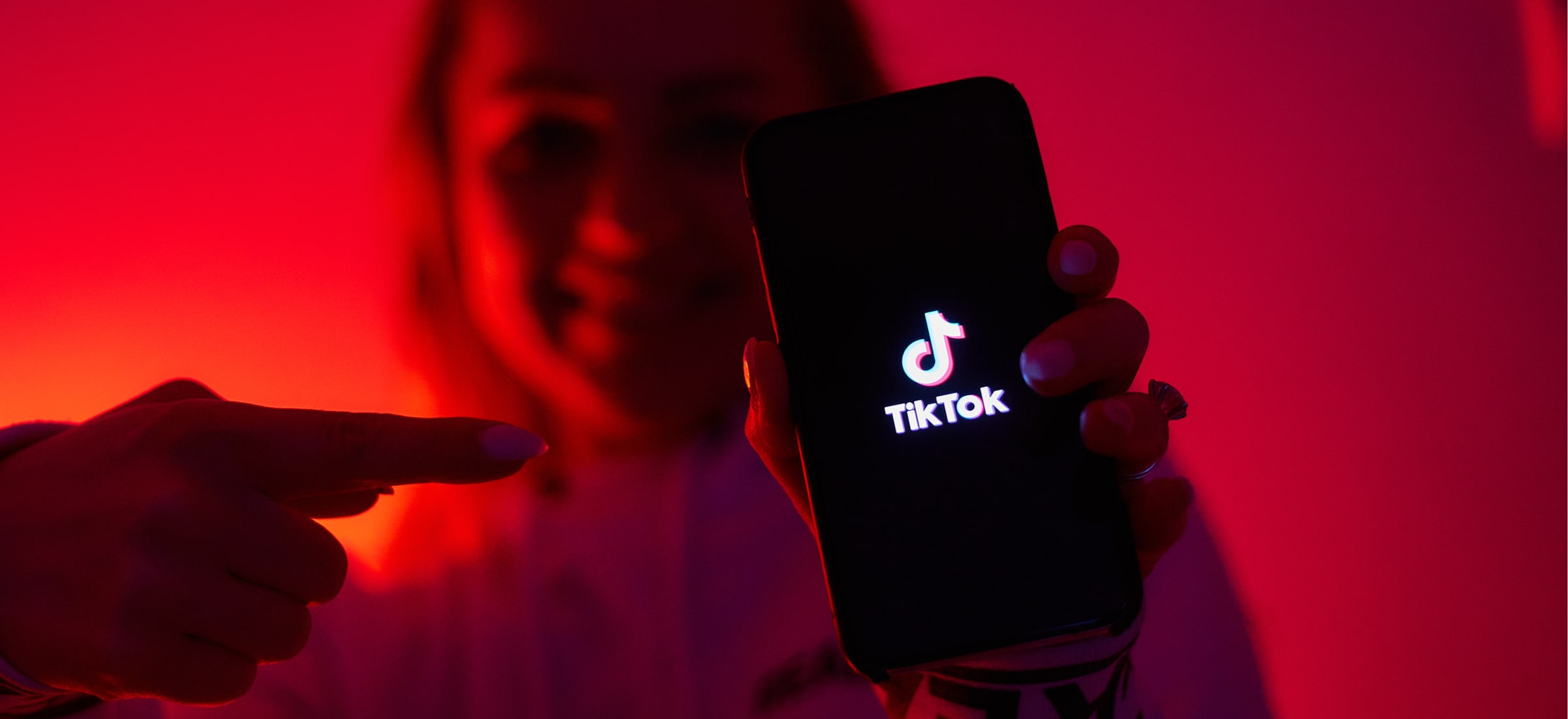 TikTok - jak usunąć konto, a jak odblokować konto? Poradnik