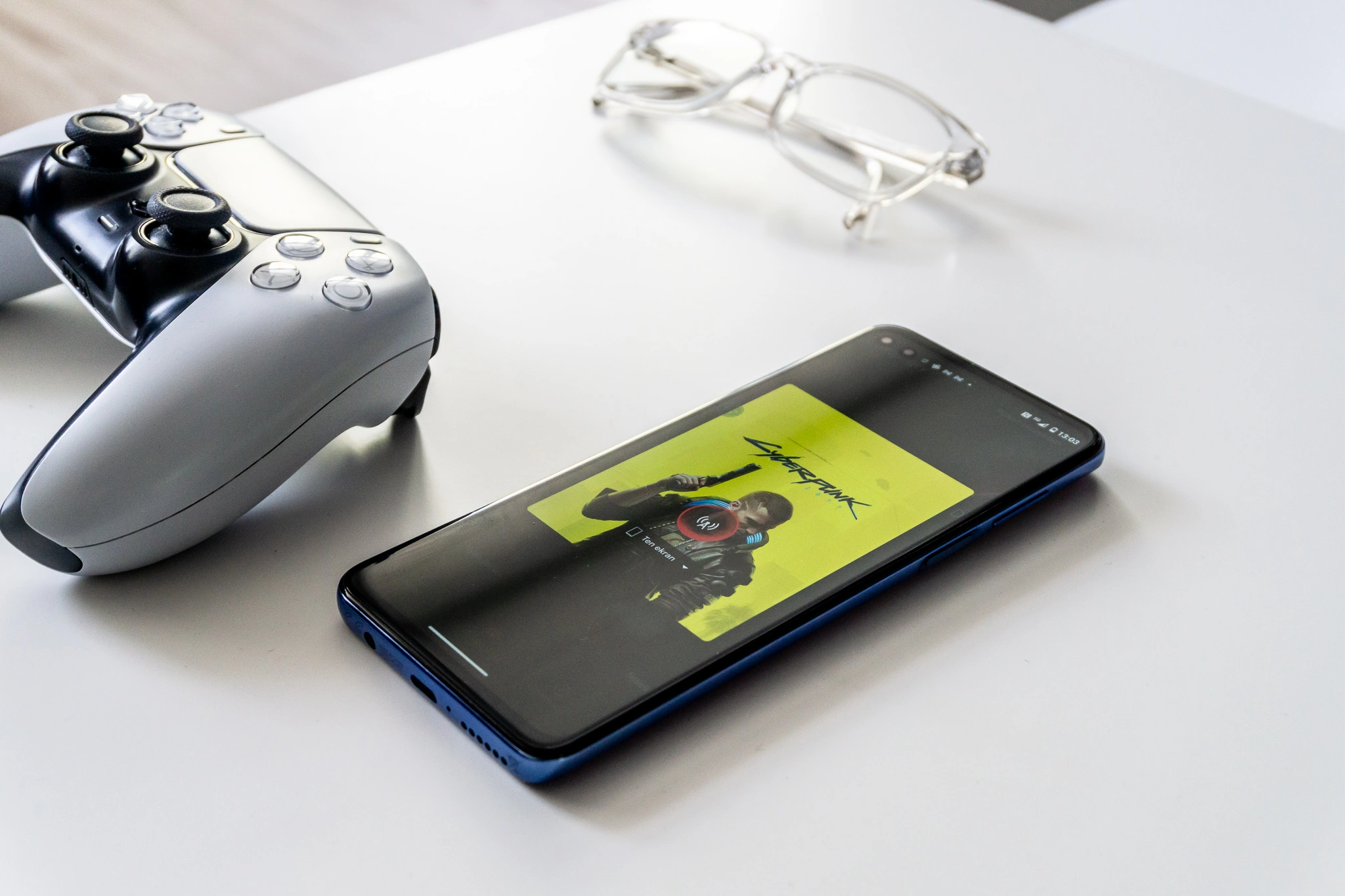 5G kontra gry wideo - test sieci Plusa na PS5, Stadii i xCloud