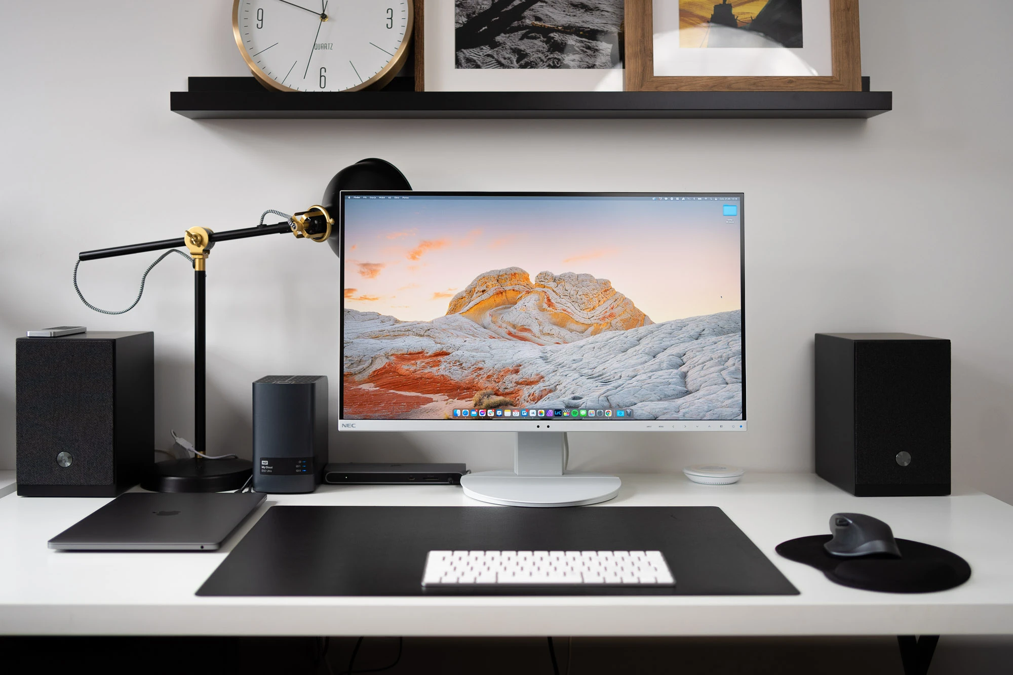 42-calowy iMac QD OLED to byłoby coś. Mam podobny monitor i rozumiem ten zachwyt