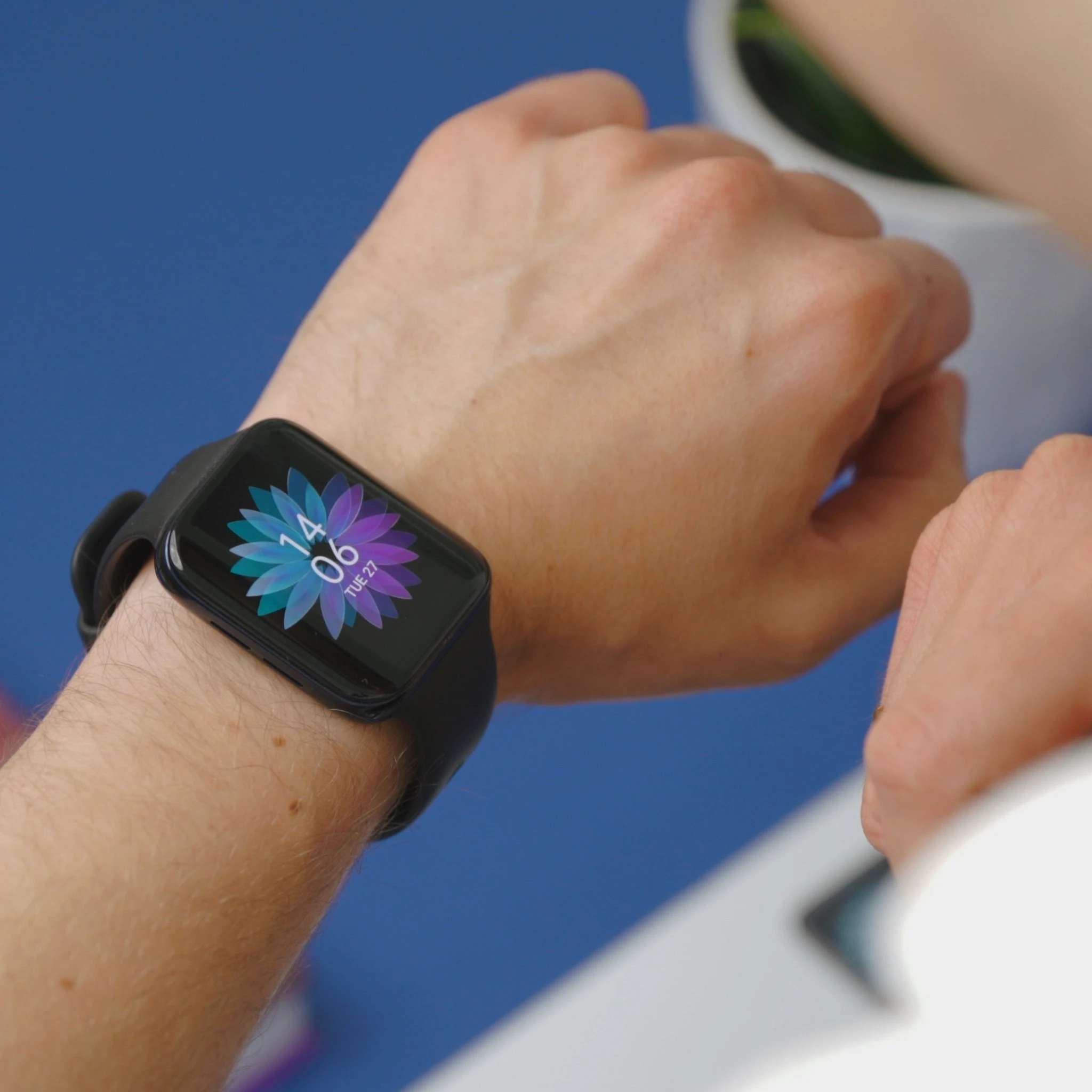 Oppo Watch class="wp-image-1698162" 