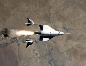 Virgin Galactic wykonał lot w kosmos. To znaczy w amerykański kosmos