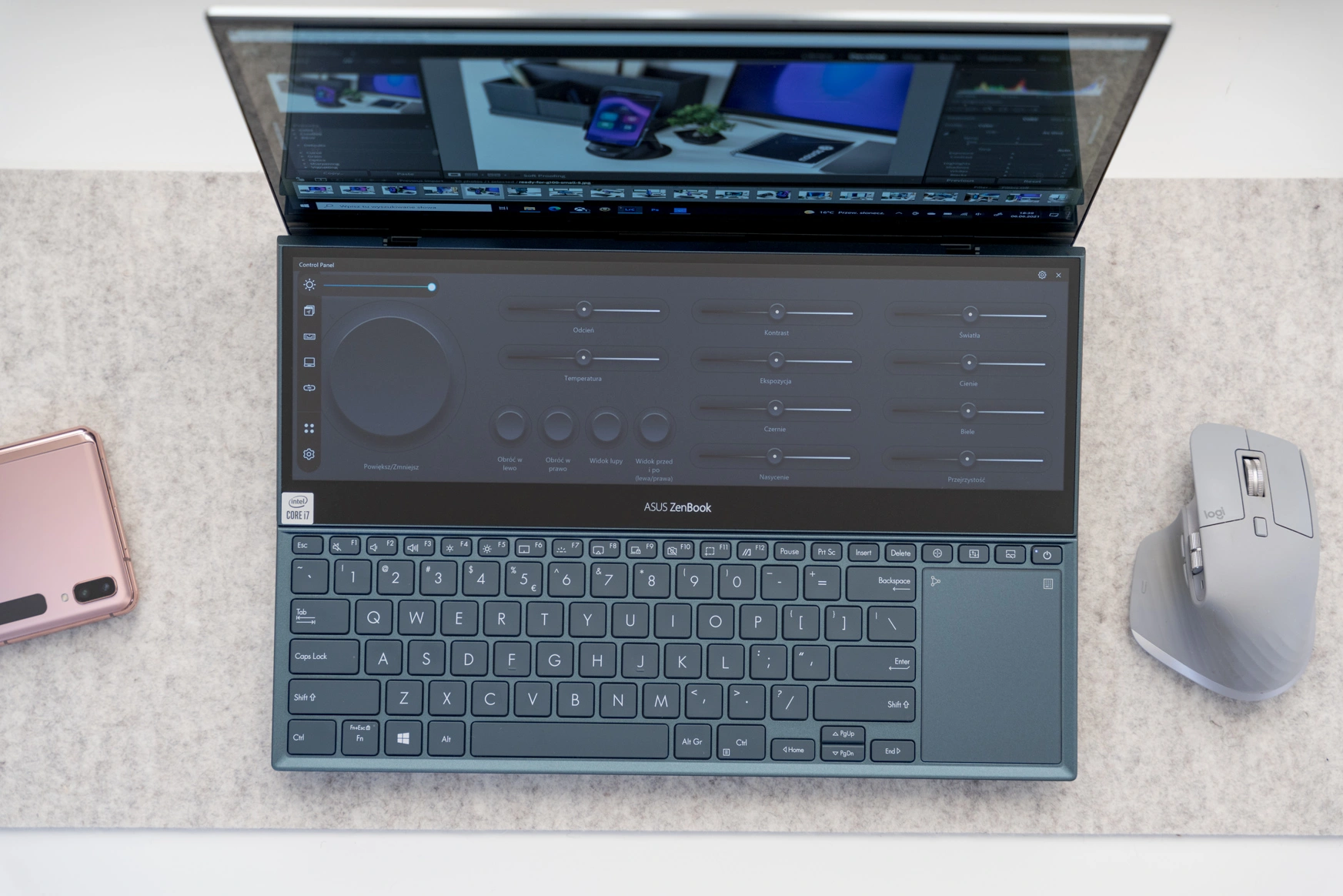 Laptop ASUS OLED class="wp-image-1744446" 