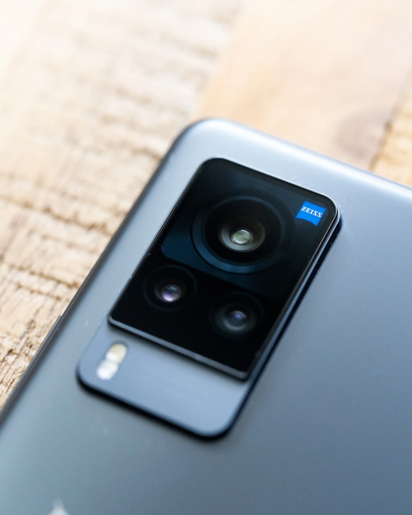 vivo x60 pro z gimbalem class="wp-image-1755174"