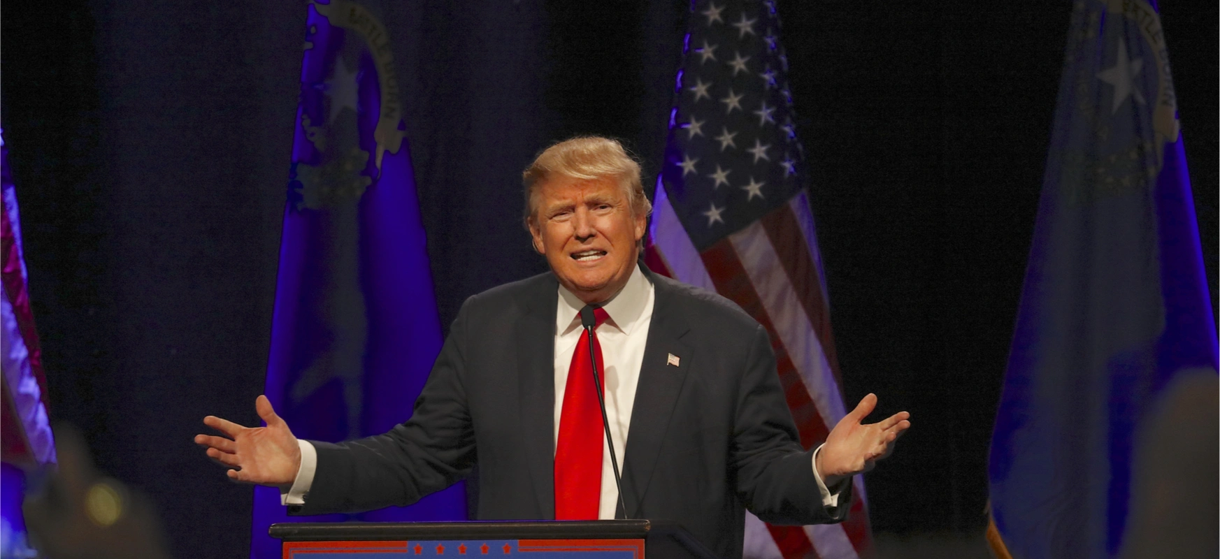 Donald Trump pozwie Facebooka i Twittera