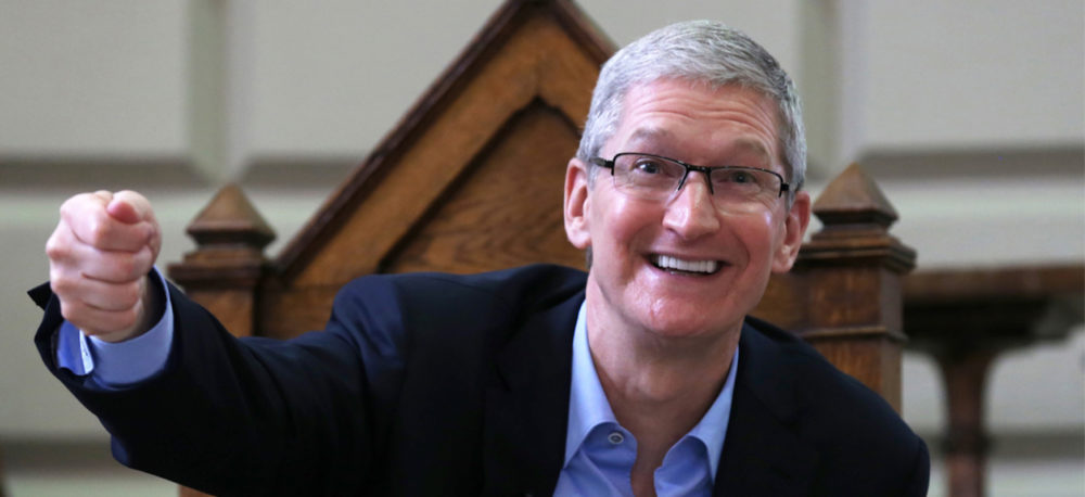 elon musk tim cook