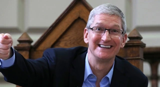 elon musk tim cook