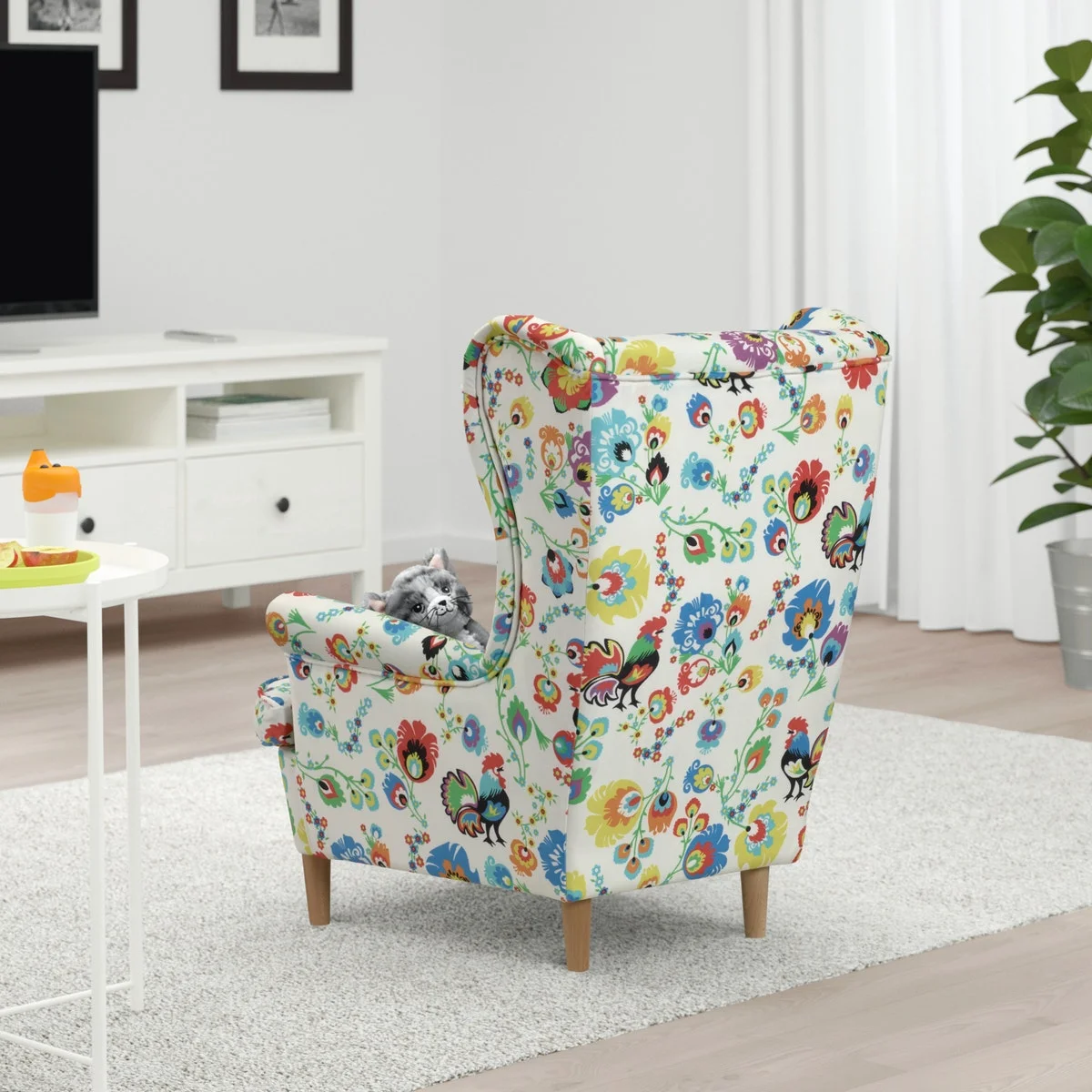 Fotel Ikea Strandmon w Łowickie Wzory class="wp-image-1803802"