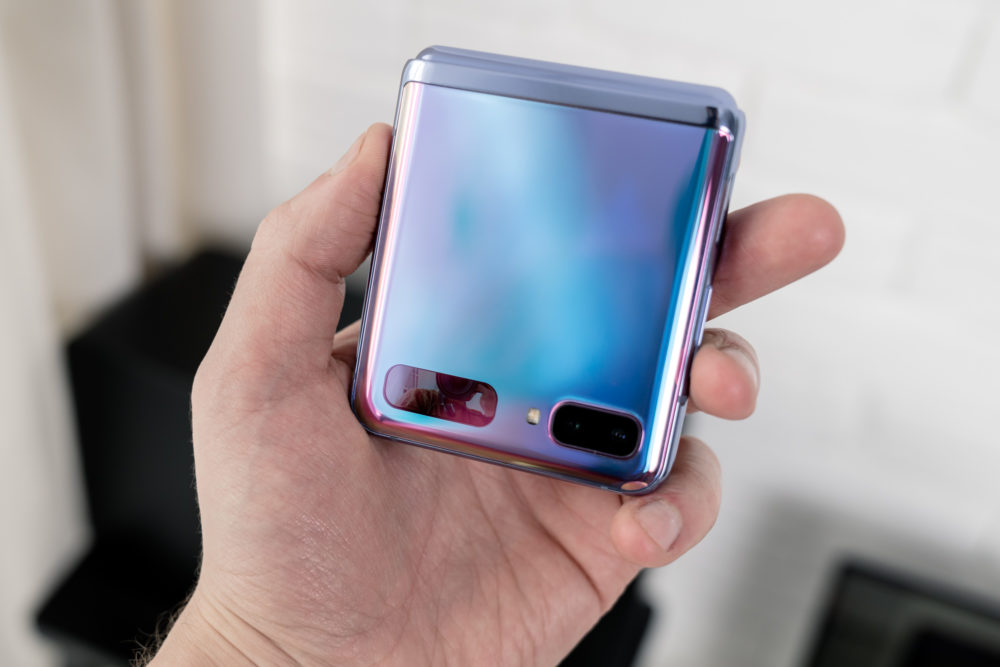 Samsung Galaxy Z Flip 5G class="wp-image-1780588"
