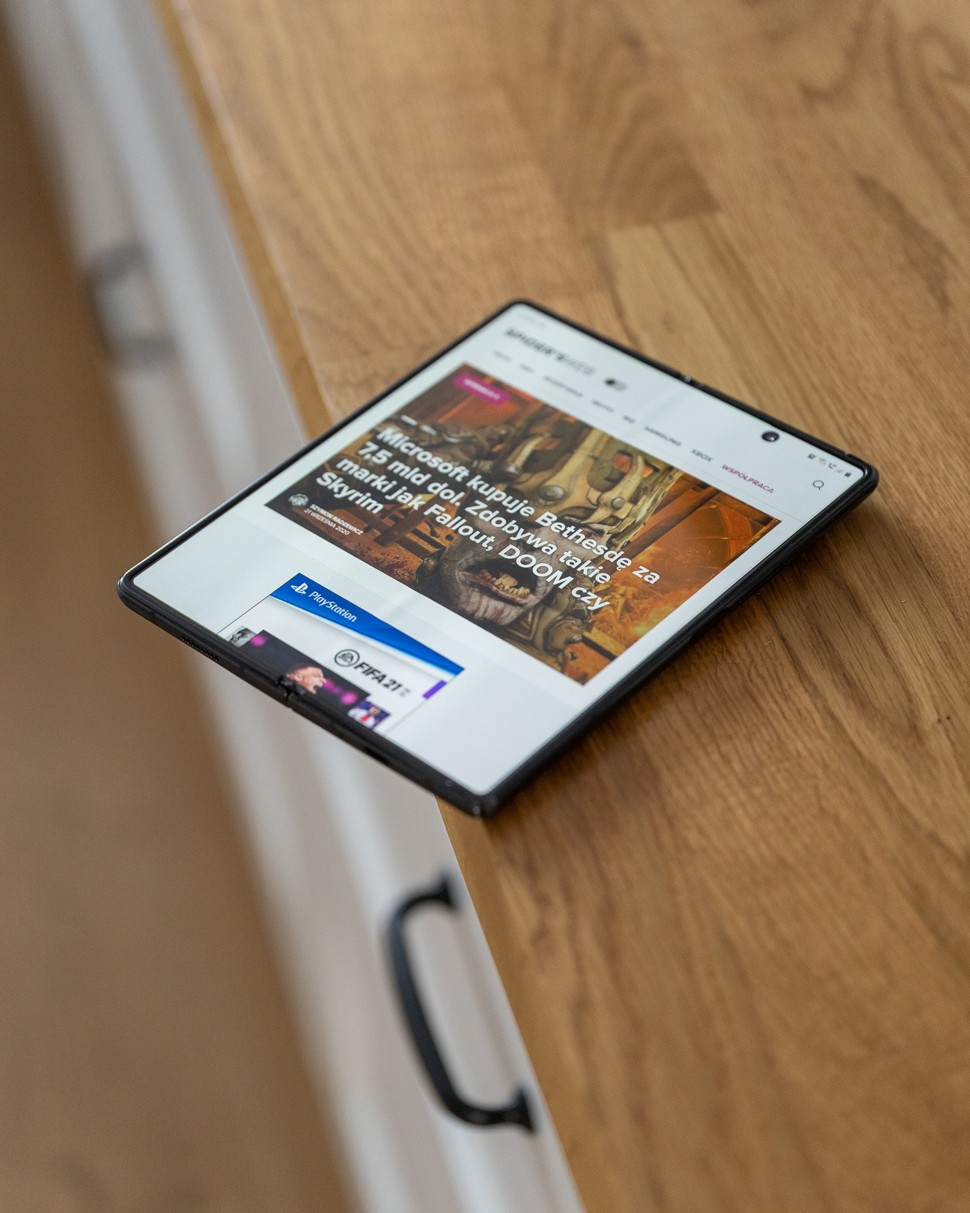 Samsung Galaxy Z Fold 2 class="wp-image-1780591"