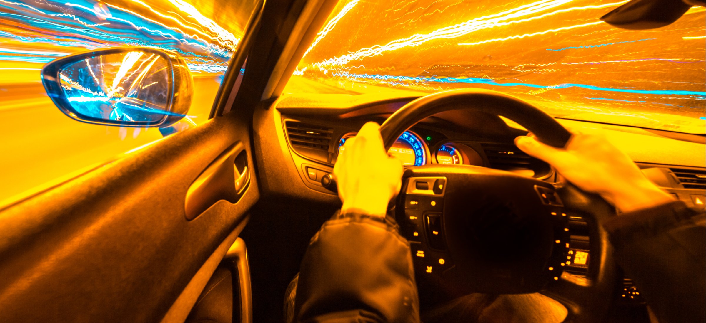 Jechał 230 km/h, na nogach miał klapki. Kubańczyk mówi, że to fotomontaż