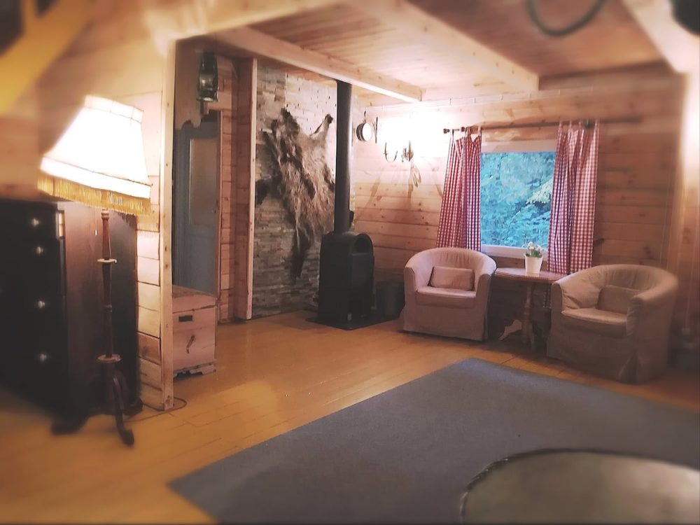 lesniczowka-domek-w-lesie-airbnb-wakacje class="wp-image-1769848" 