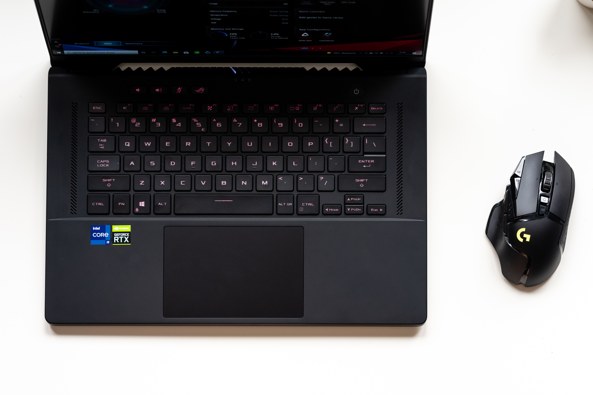Asus ROG Zephyrus M16 class="wp-image-1815643"