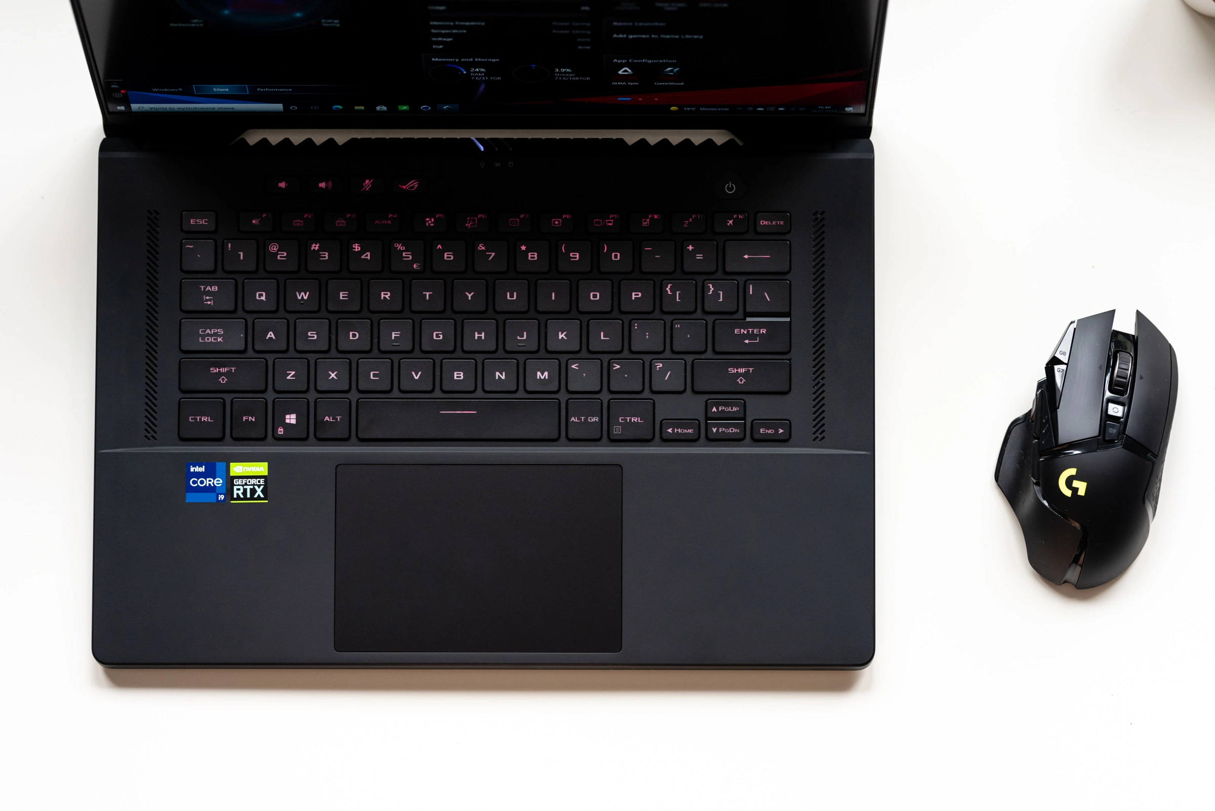 Asus ROG Zephyrus M16 class="wp-image-1815643" 
