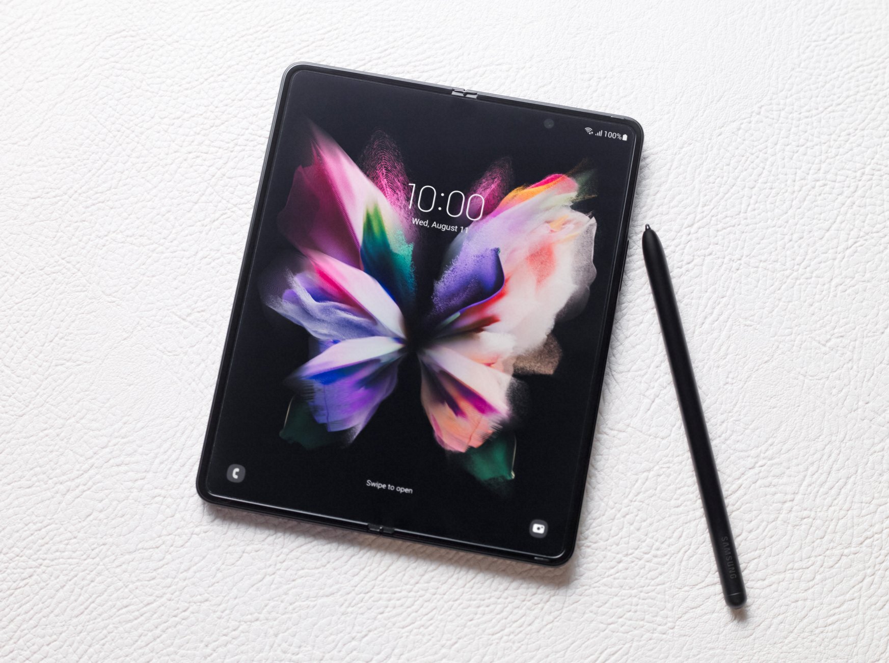 Samsung Galaxy Z Fold 3 5G class="wp-image-1819198"