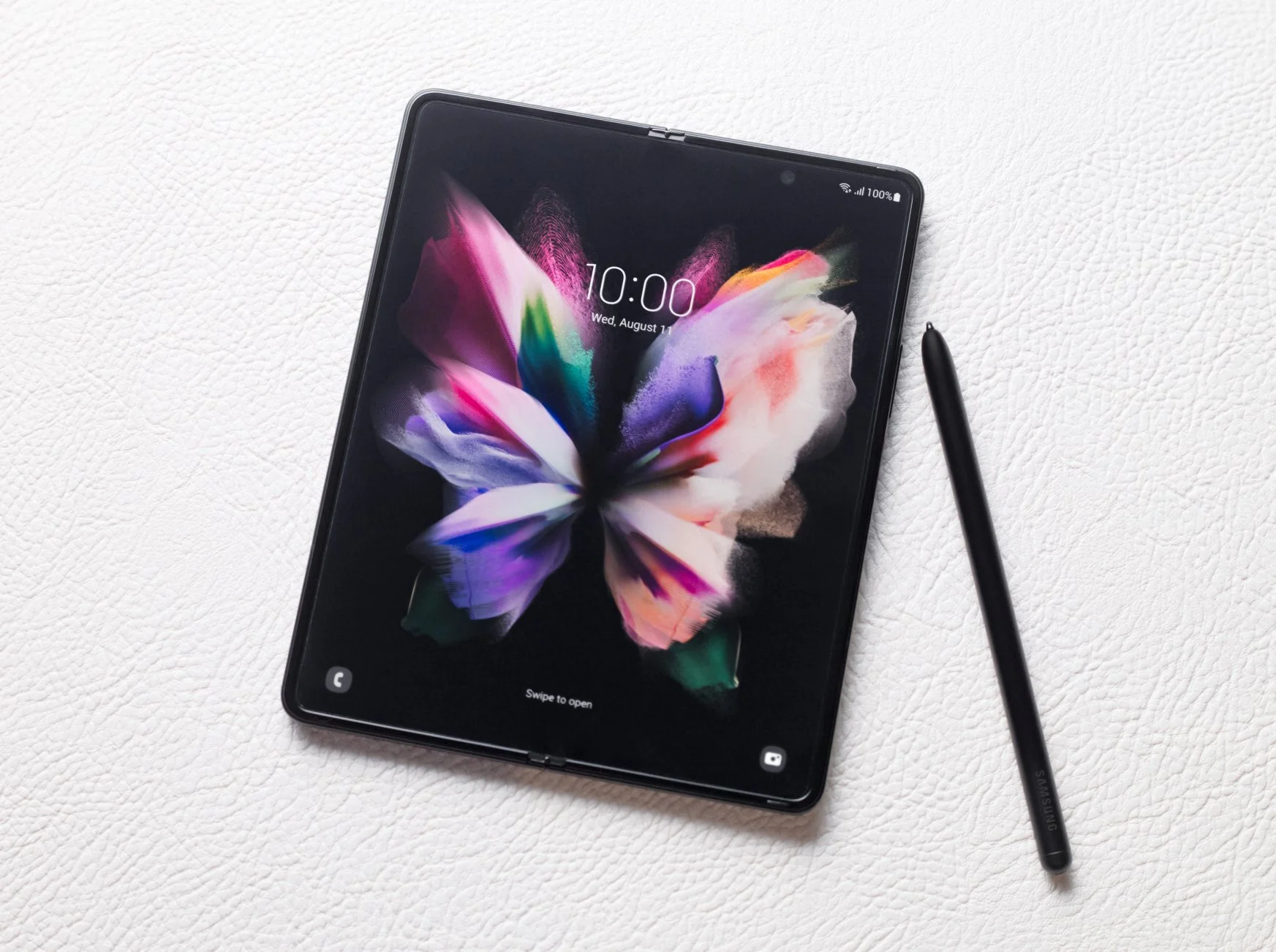 Samsung Galaxy Z Fold 3 5G class="wp-image-1819198"