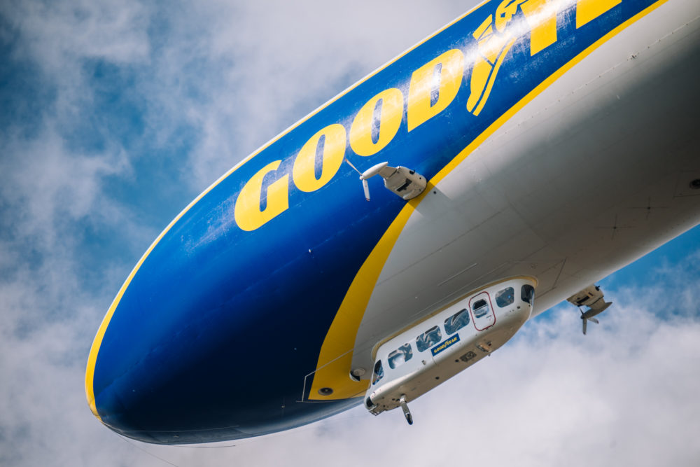 Sterowiec Goodyear Blimp nad Wrocławiem. Fot. Krzysztof Basel class="wp-image-1808728"