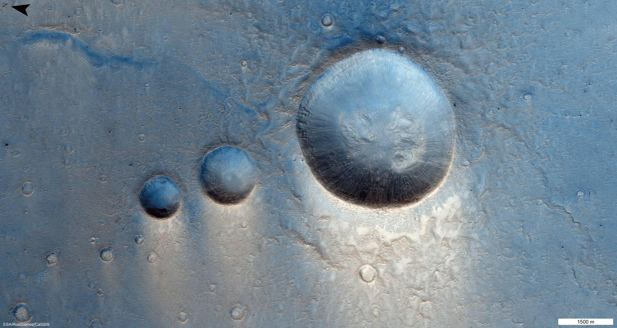 kratery mars