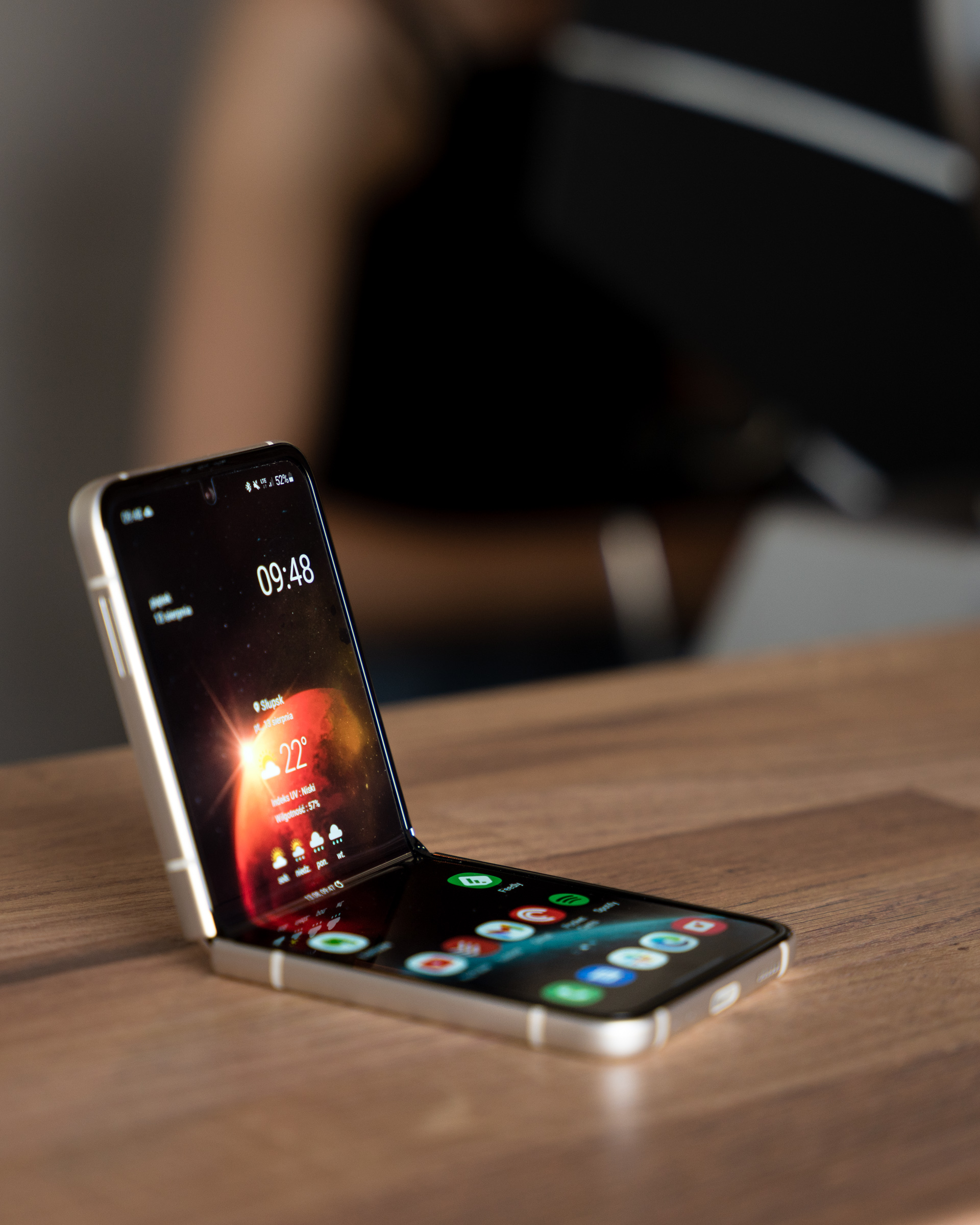 Samsung Galaxy Z Flip 3 class="wp-image-1821772"