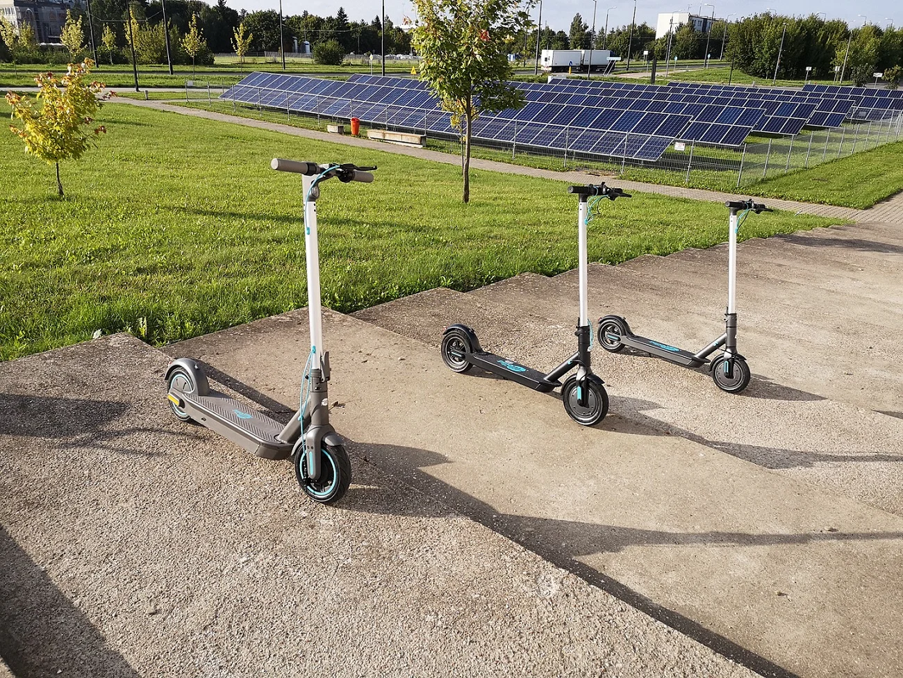 Hulajnoga elektryczna jesienią