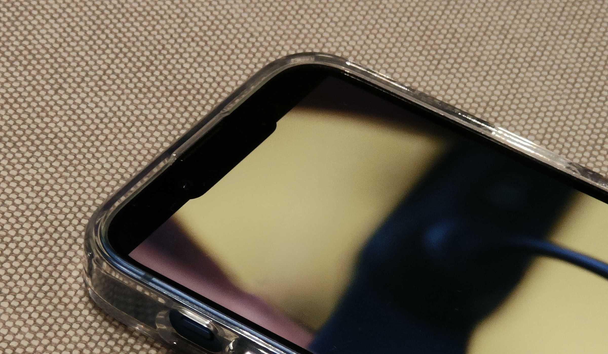 iphone 13 mini notch 1
