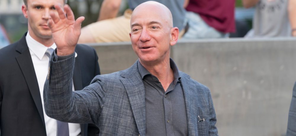 Jeff Bezos class="wp-image-1876128"