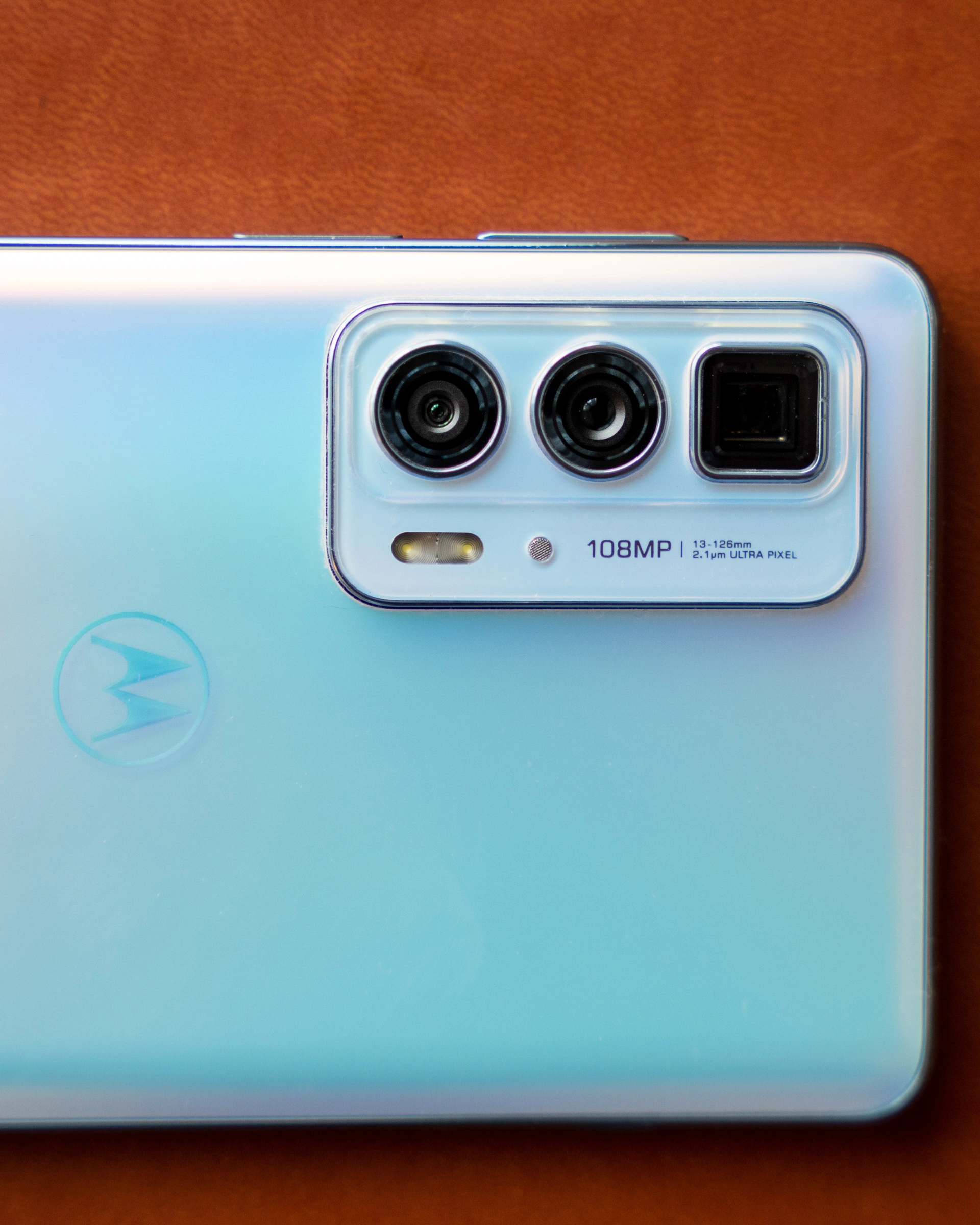 Motorola Edge 20 Pro class="wp-image-1870995"