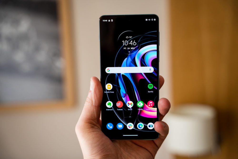 Motorola Edge 20 Pro class="wp-image-1870998"