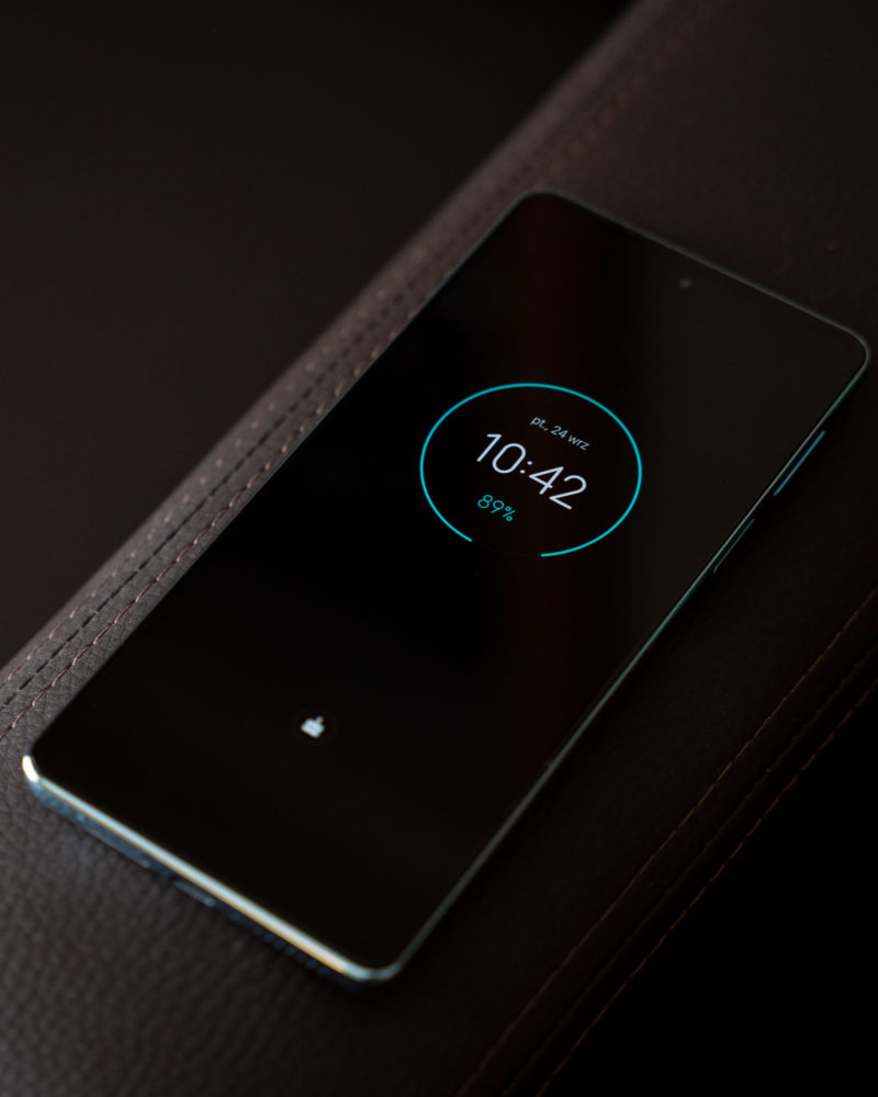 Motorola Edge 20 Pro class="wp-image-1870980"