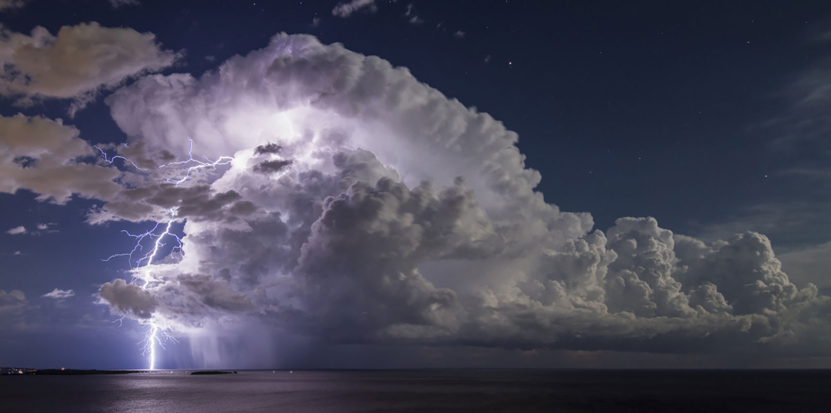 Weather Photographer of the Year 2021. Oto piękno żywiołów na wspaniałych fotografiach
