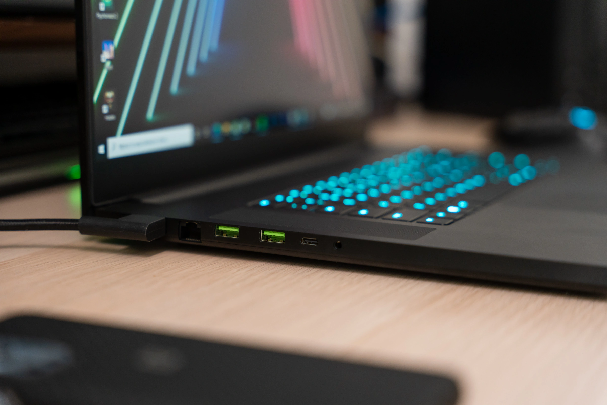 Razer Blade 17 2021 class="wp-image-1862886" 