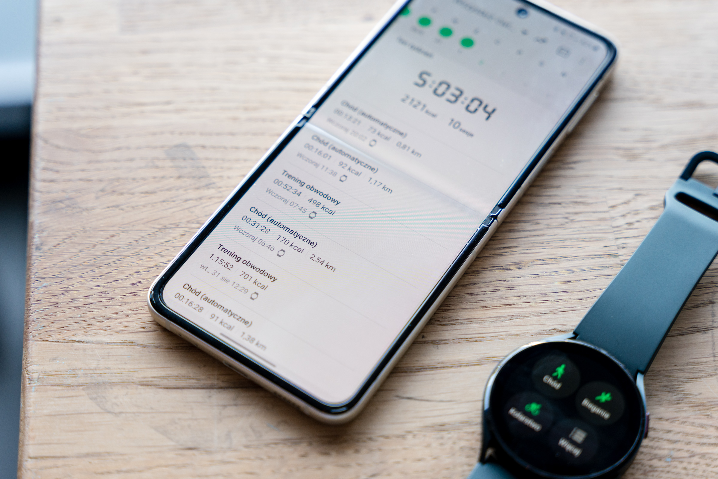Samsung Galaxy Watch 4 class="wp-image-1843807"