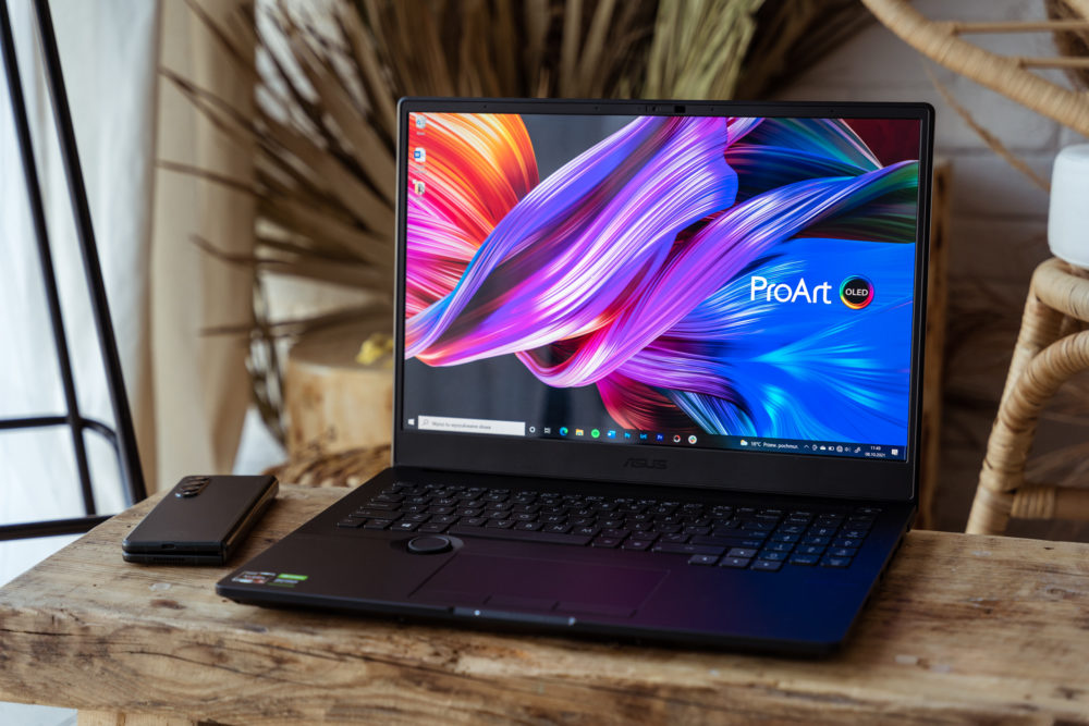 Asus ProArt StudioBook 16 OLED class="wp-image-1893425"