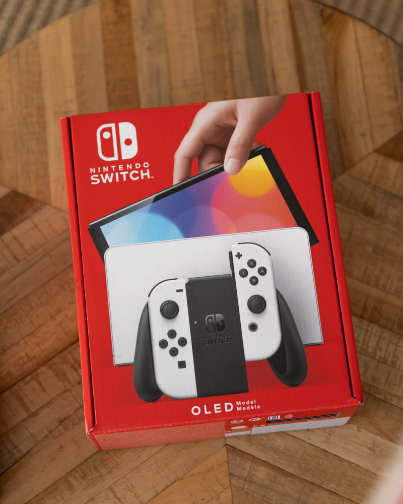 nintendo-switch-oled-24 class="wp-image-1888115"